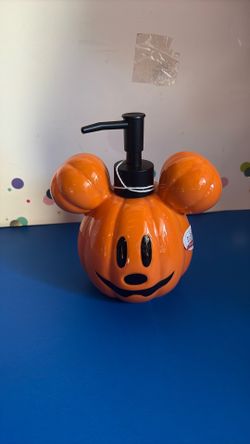 Disney Halloween Soap Dispenser  Mickey , Winnie The Pooh , Oogie Boogie NEW