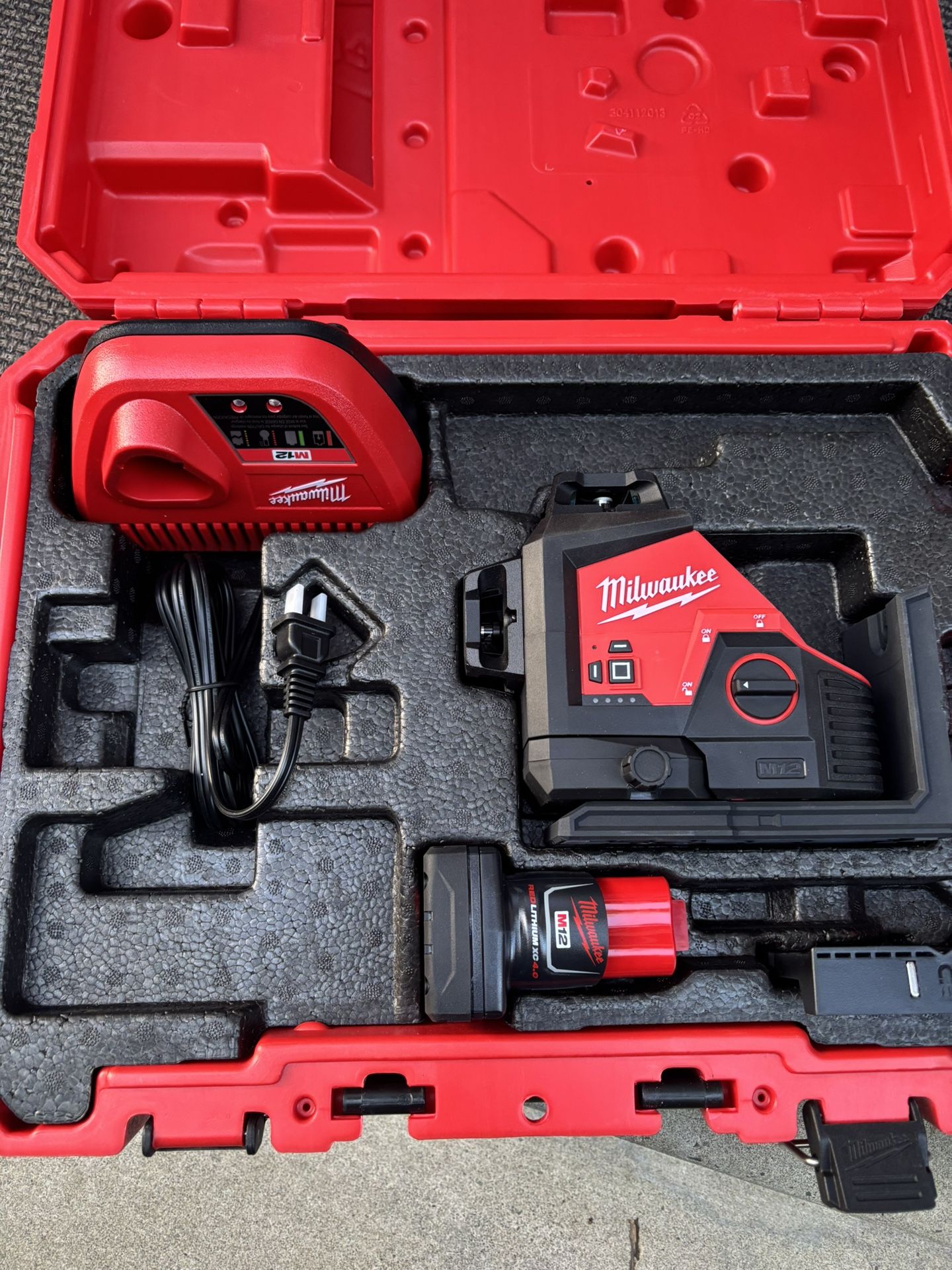 Milwaukee 360 Line Laser Kit