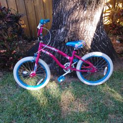 Preowned bicycle girls 18 inch bike ready to ride