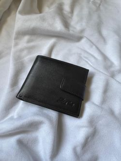 Leather Bifold Snap Wallet