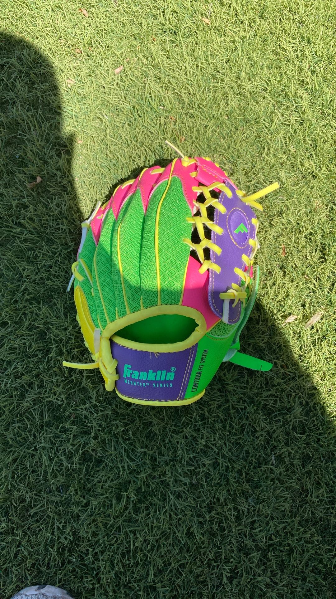 9.5” Franklin Baseball Glove