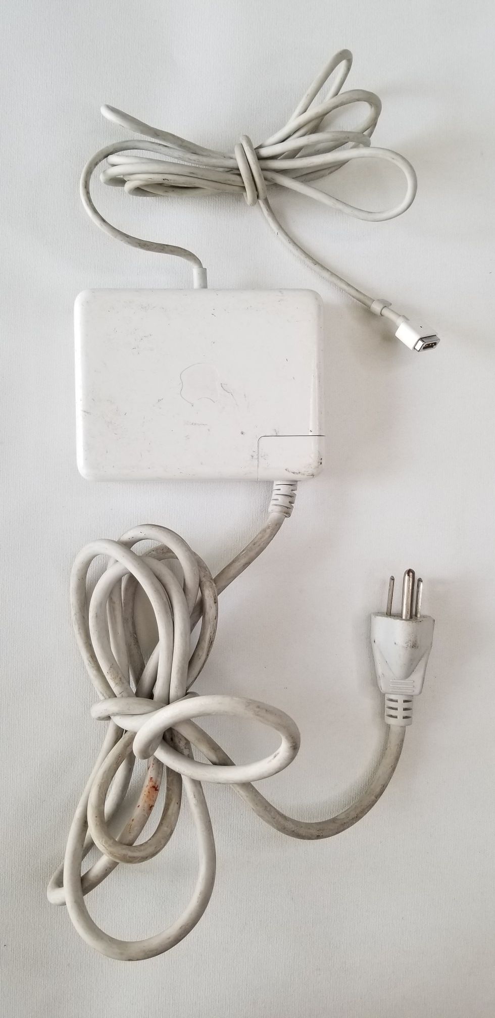 Genuine OEM Apple 85W Portable Adapter, A1172