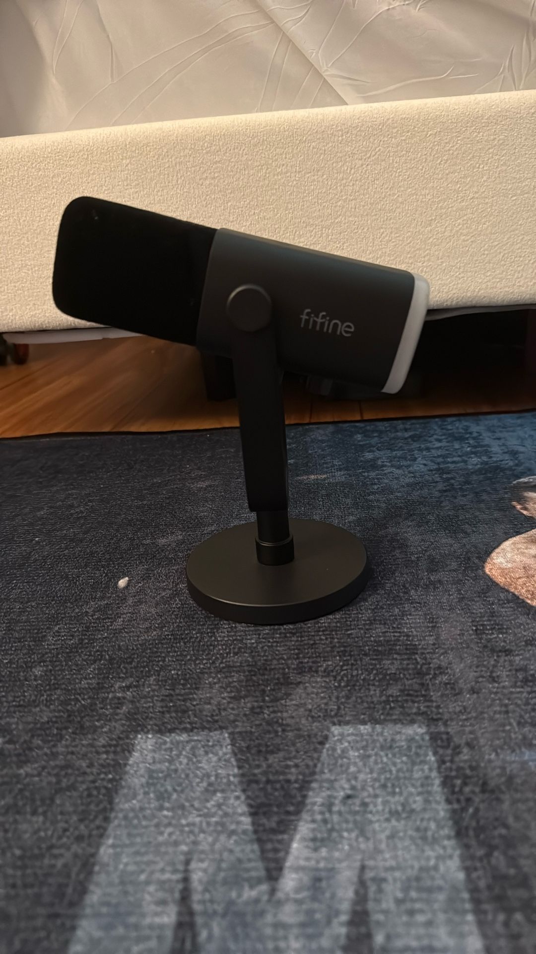 Fifine Microphone With Stand