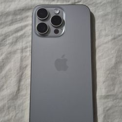 iPhone 15 Pro Max