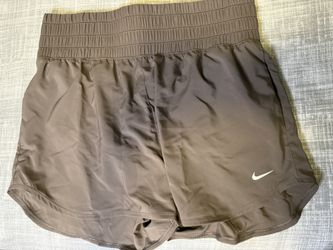 Women’s Nike Training Shorts XL