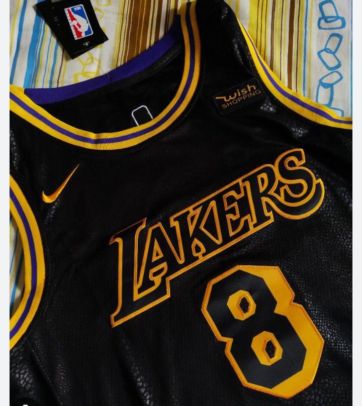 Kobe Bryant Reebok Lakers Jersey Size Youth Large Vintage for Sale in  Indio, CA - OfferUp
