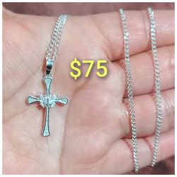 925 Sterling Silver Chain With The Pendant/Cadena Con Dije De Cruz De Plata 925