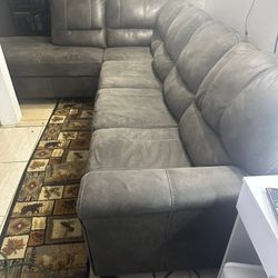 beautiful, lightly used armchairs 