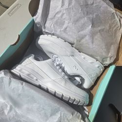 New All White Nurse Shoes Size 8
