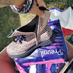 Free free a lot of clothes shoes