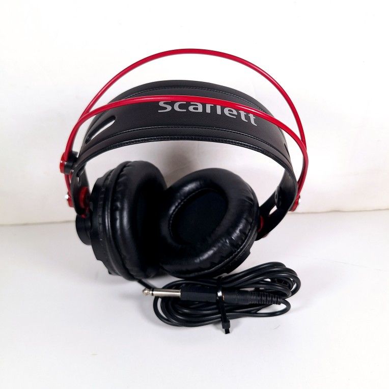 Focusrite Scarlett HP60 Studio Monitor Headphones