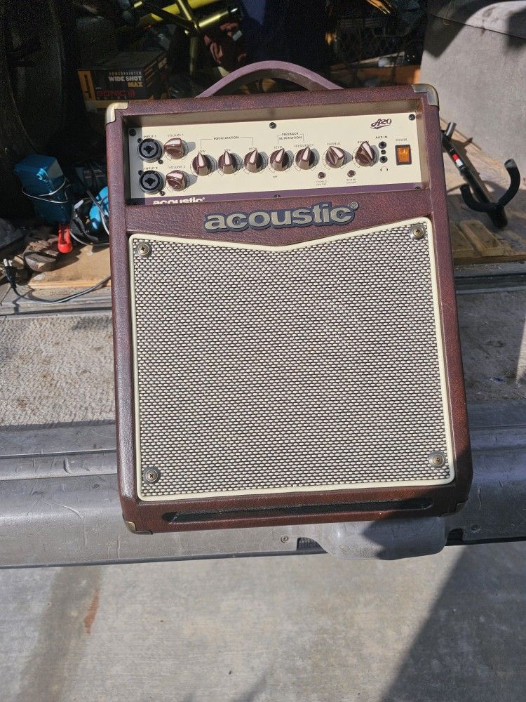 Acoustic A20 amplifier Excellent Condition 