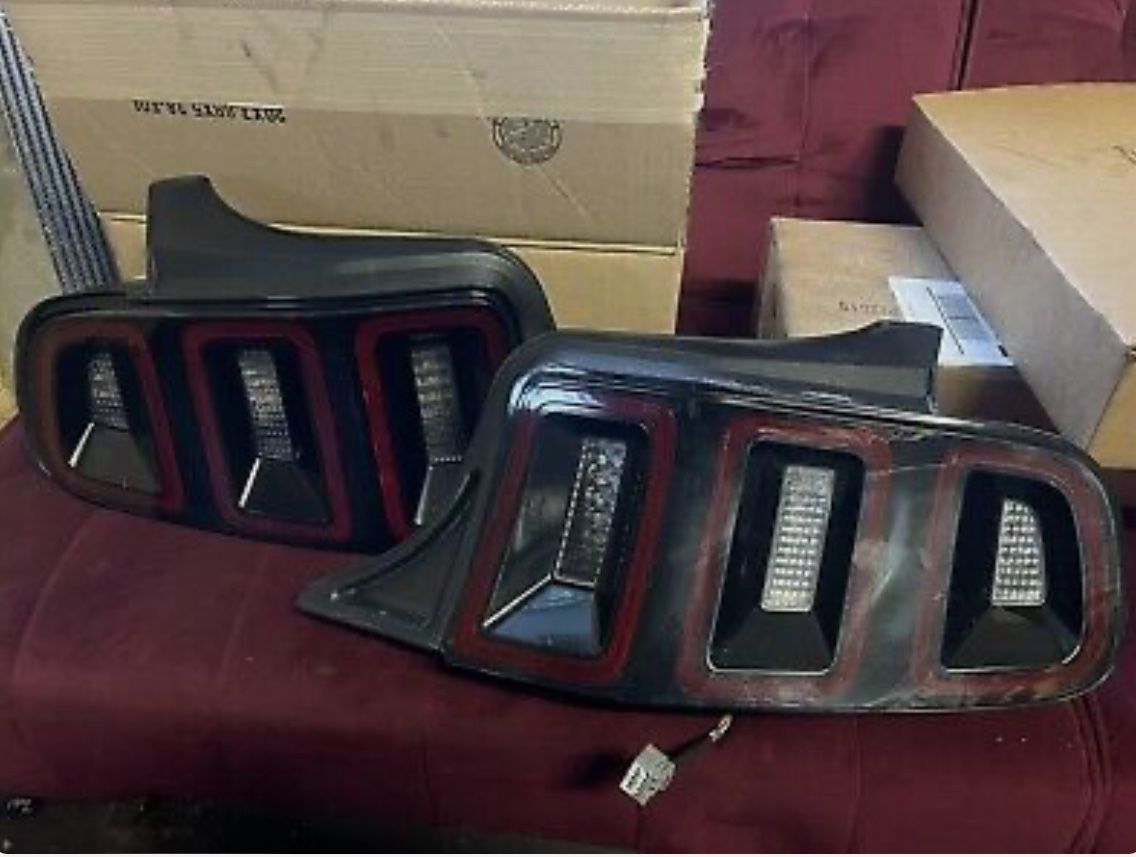 13-14 Mustang Taillights