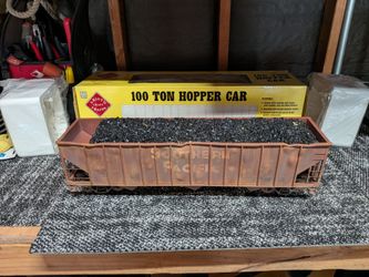 G Scale Aristo-Craft 100 Ton Hopper Car