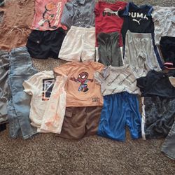 Boys clothes Bundle size 6/7 
28 pieces set
10 - shorts
10- T shirts 
4 -pants 
1- Dress shirt 
1- Hoodie 
1 - 2 pc set of Rabbit & bear 
76179 porch 