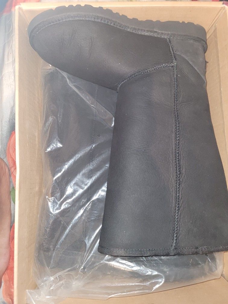 UGG Boots For Sale Size 6