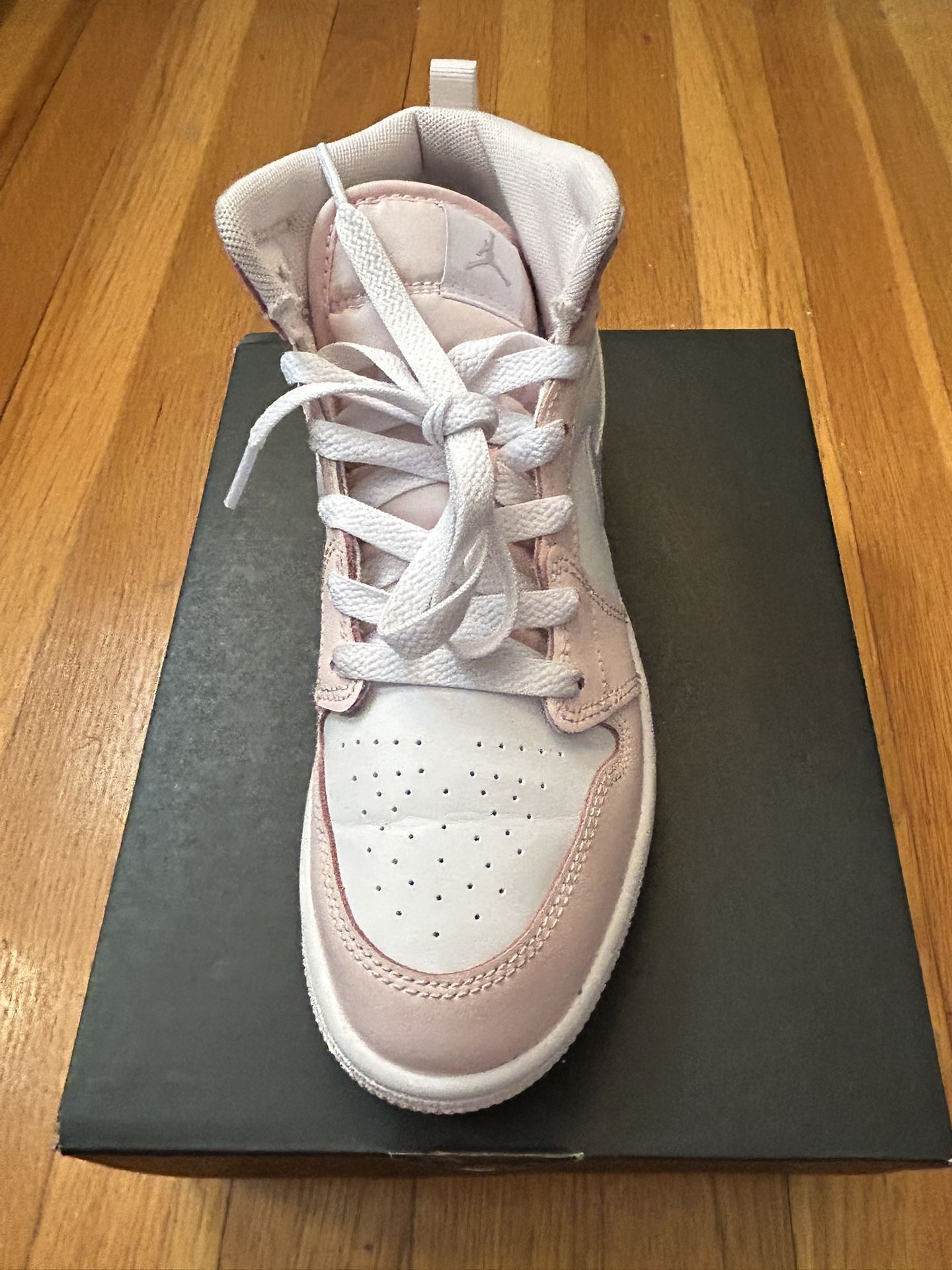 GIRLS JORDAN 1 MID