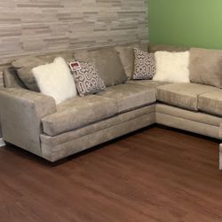 Hearth  Cement Sectional w Pillows 