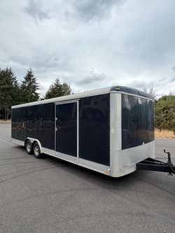 2015 Continental cargo 8.5x24 enclosed trailer 10k