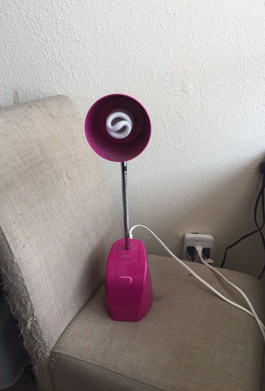 Desk lamp