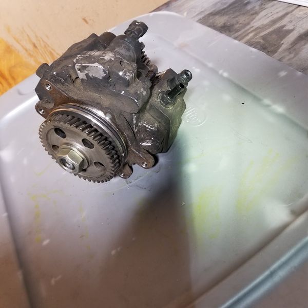 cp3 LB7 duramax fuel injection pump for Sale in San Bernardino, CA