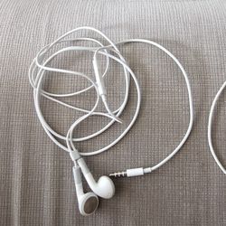 Apple Earbuds Classic Wired Vintage