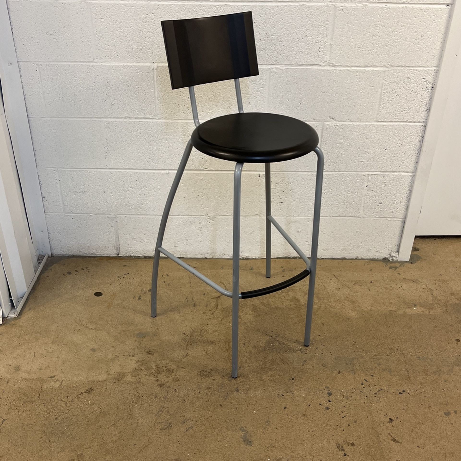 Bar Stool (4 available -29” seat height)