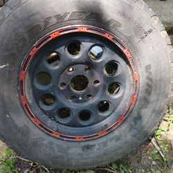 Single 17" Wheel (Bad Tire)