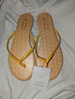 LC Lauren - Flat Sandals, Size 7