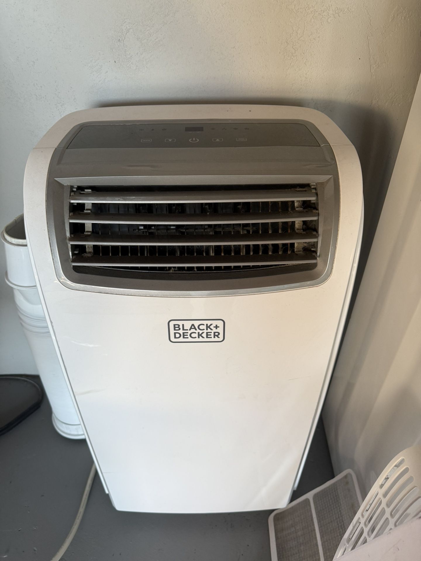 AC Unit Black Decker