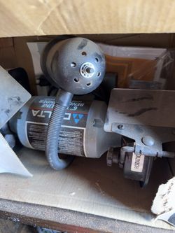 6” Bench Grinder With Light