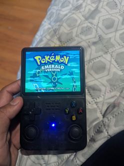R36S gaming handheld