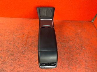 2022 2023 Tesla M3 MY 2.0 Front Center Console Base Frame Armrest Assembly OEM