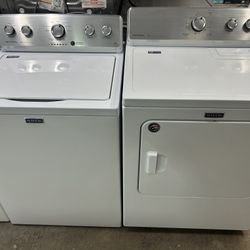 Maytag Electric Set