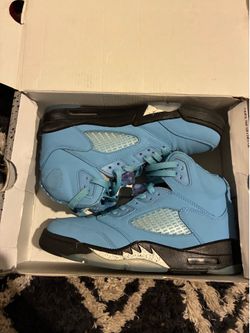 Jordan 5 UNC (size 8)