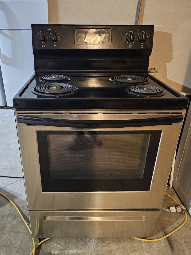 Frigidaire Electric Stove