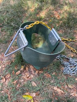 Kid’s swing
