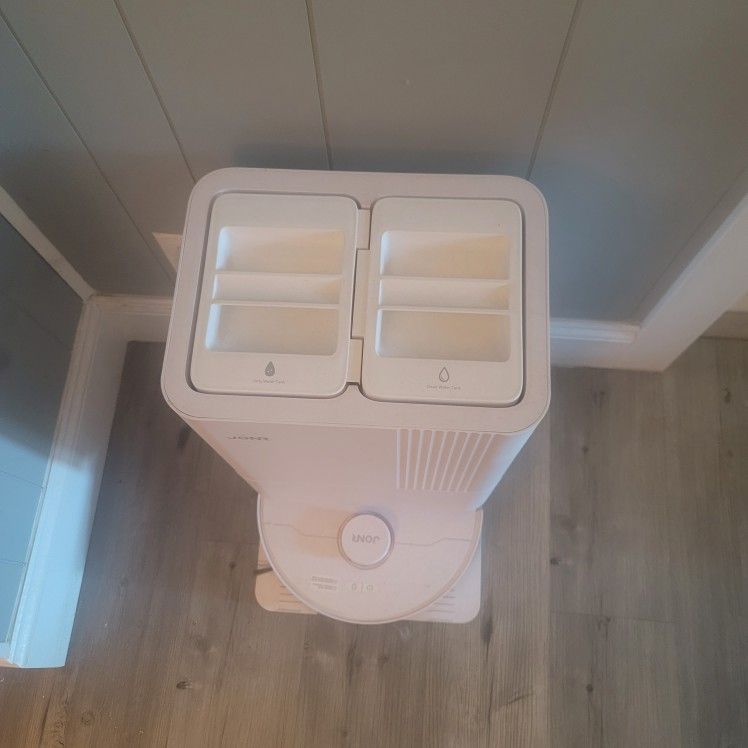 Robot Vacuum  And Mob
