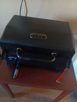 Pit Boss PB150NX Portable Pellet Grill & Smoker – Excellent Condition with normal wear