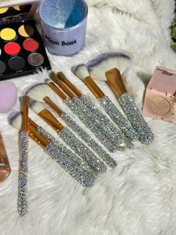 New make Up Brushes.