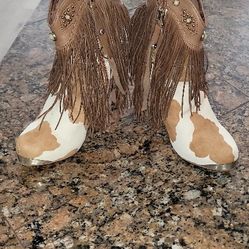 Cow Girl Boots Size 8