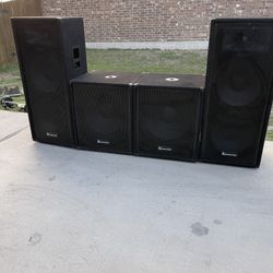 DJ  Speaker