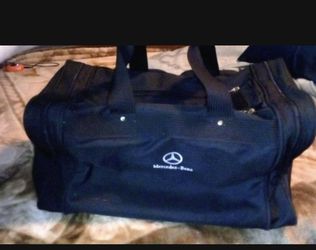 Travel duffel bag