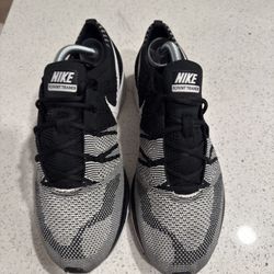 Nike Flyknit Trainer Oreo