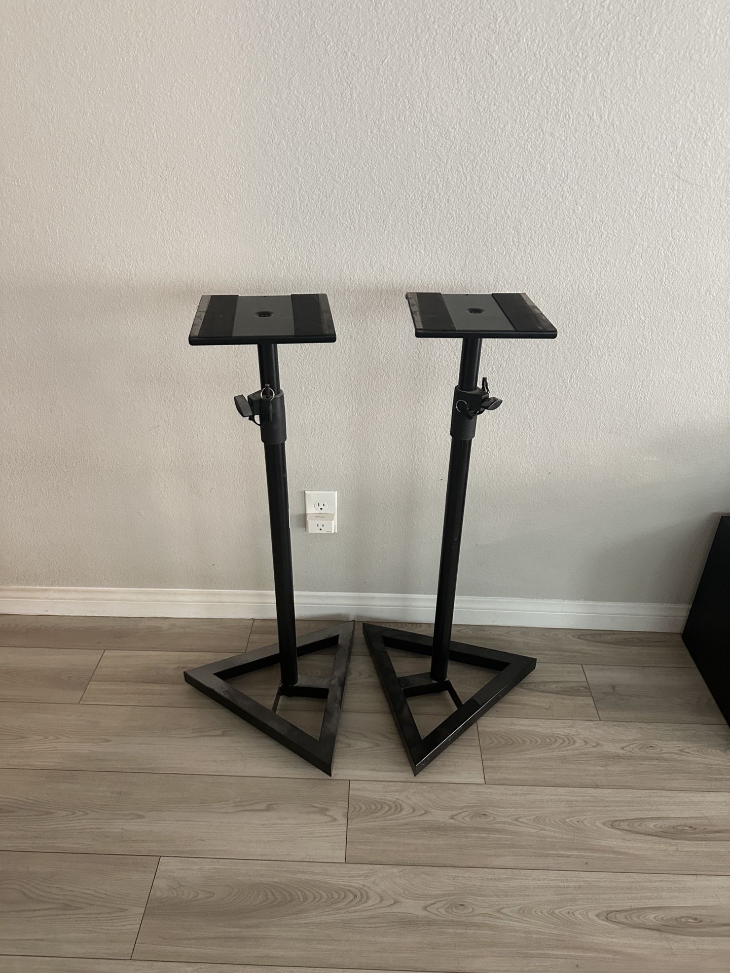 Proline speaker Monitor stands