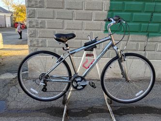 RALEIGH PASSAGE 3.0 ALUMINUM HYBRID BICYCLE