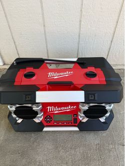 Milwaukee Jobsite Radio