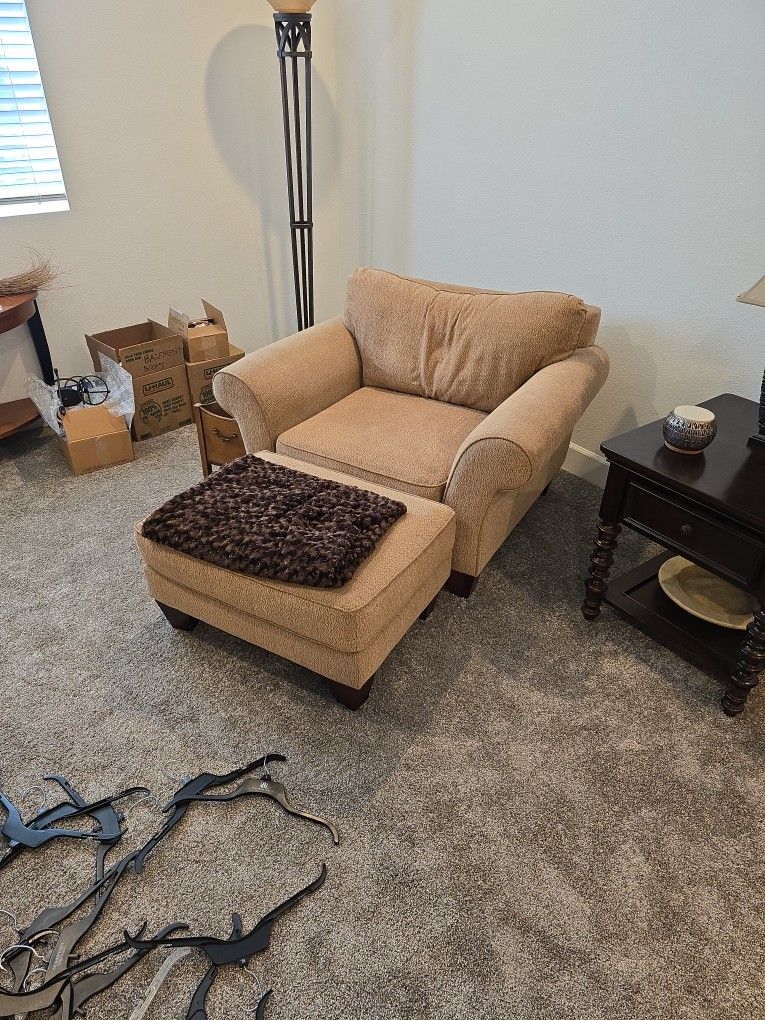 Gold Lounge Chair/Ottoman