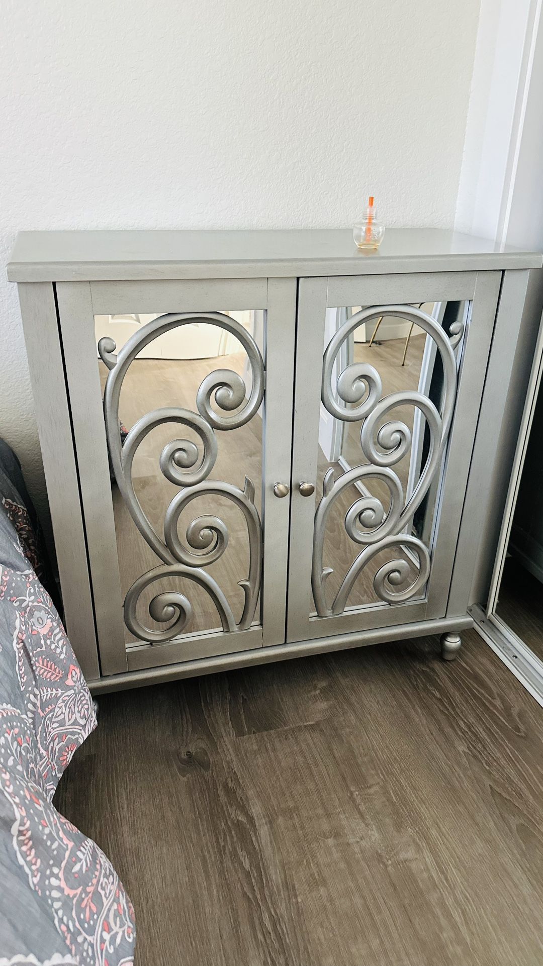 Small console Cabinet