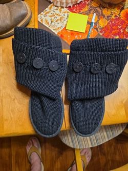 UGG Cardy Knit Sweater Boots Black Women's Size 9 Button Fold Over